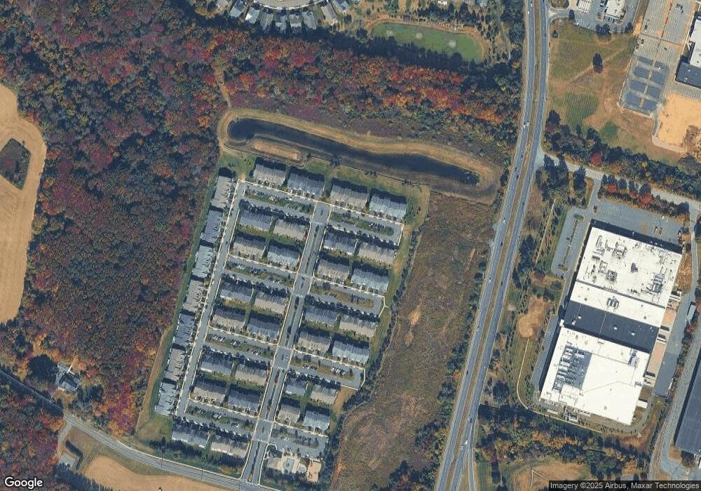 32 Fisher Ct, Cranbury, NJ 08512 - photo 1