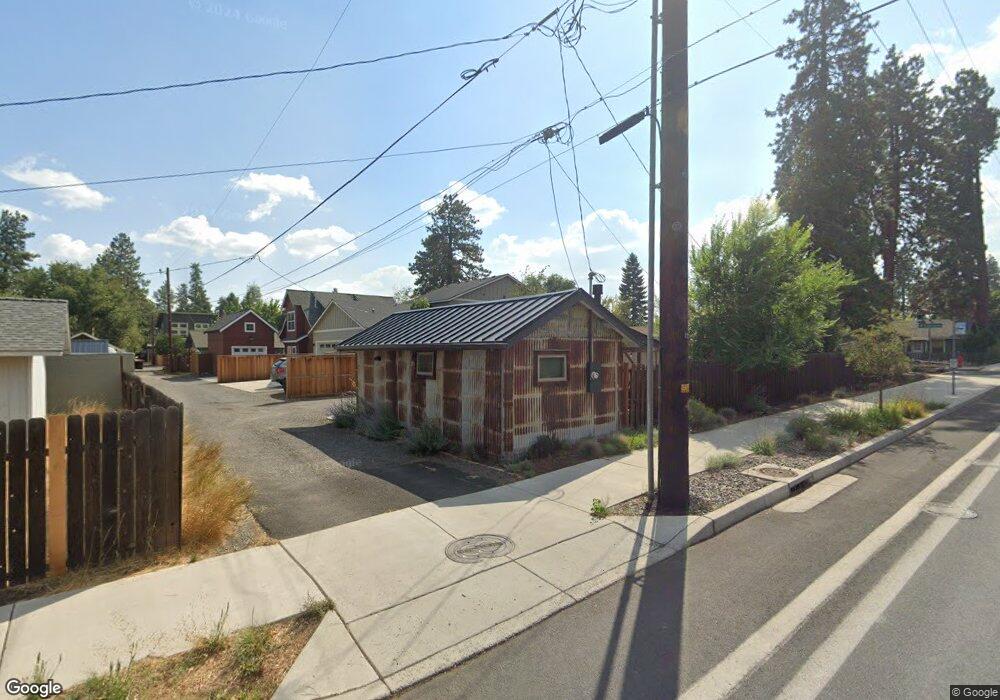 1390 NW Cumberland Ave unit 1, Bend, OR 97701 - photo 1