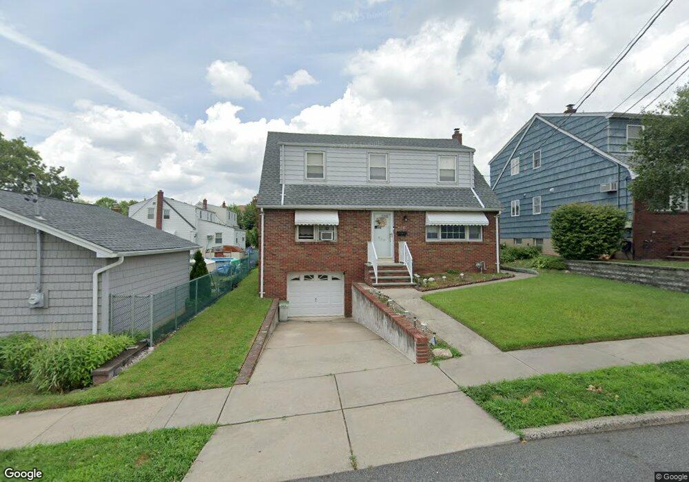 809 Pennsylvania Ave, Lyndhurst, NJ 07071 - photo 1