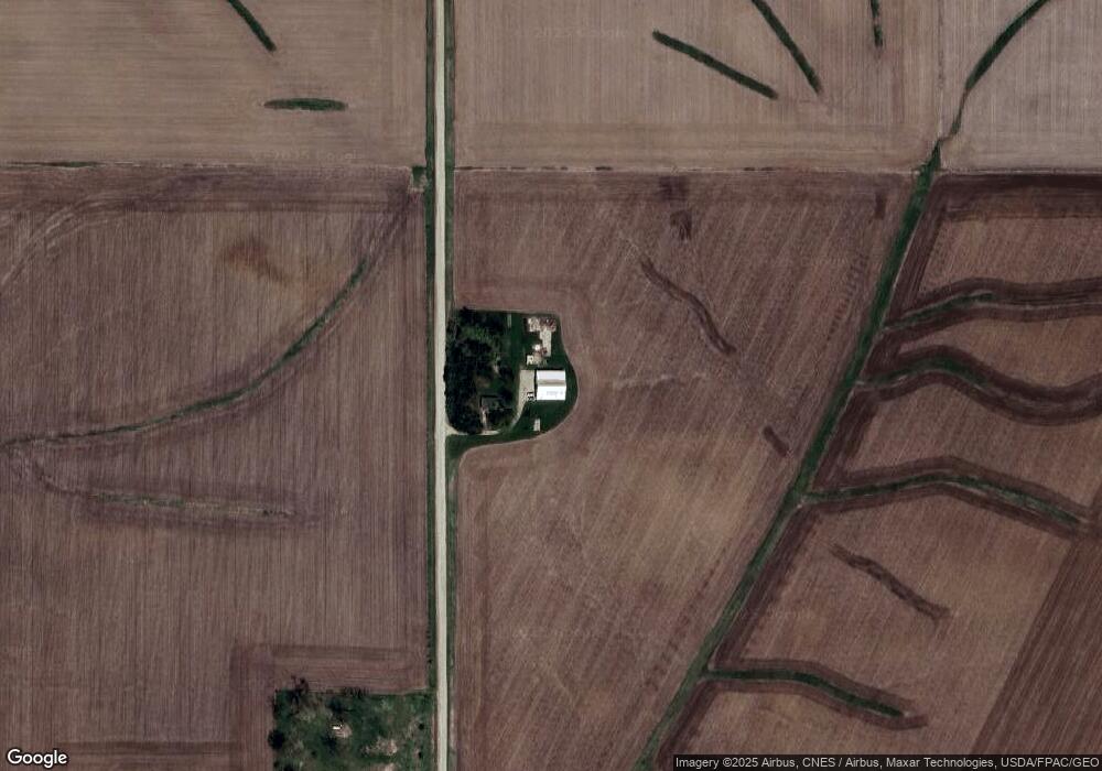 8014 E 20th St N, Newton, IA 50208 - photo 1