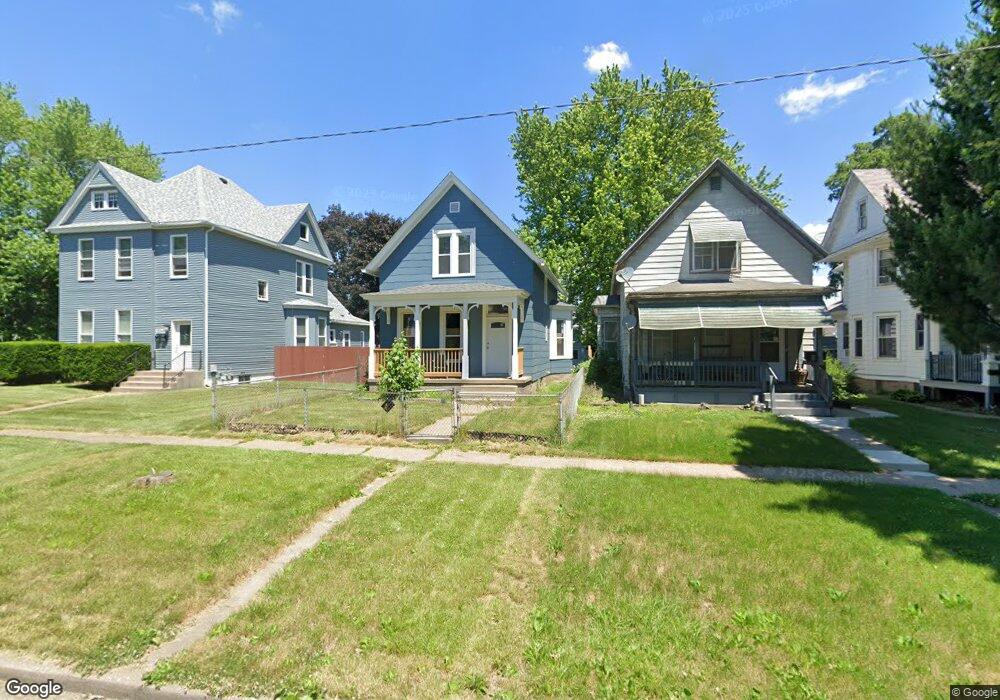 2042 W 2nd St, Davenport, IA 52802 - photo 1