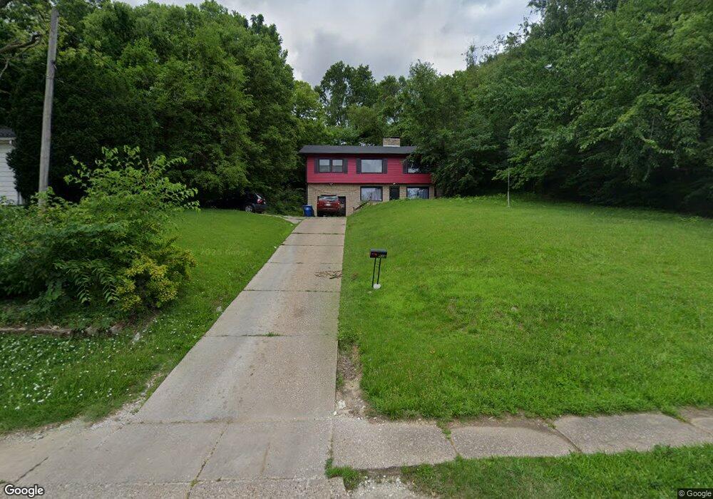 1518 W 10th St, Davenport, IA 52804 - photo 1