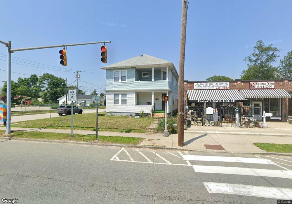 733 Pontiac Ave, Cranston, RI 02910 - photo 1