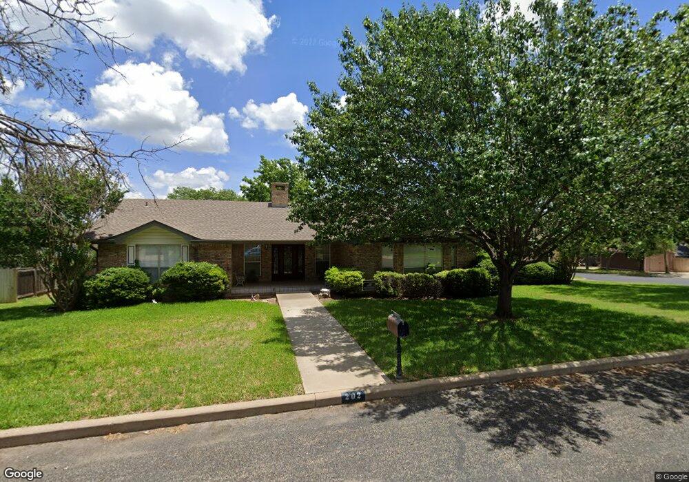 202 Edgewood Dr, Fredericksburg, TX 78624 - photo 1