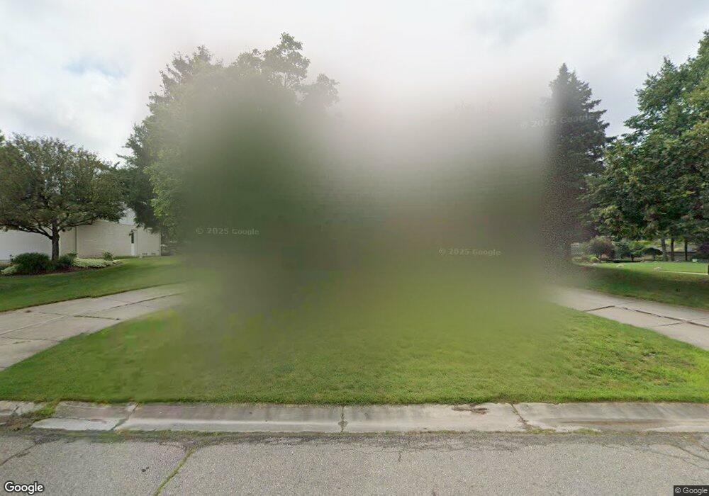 6955 Ravines Cir unit Bldg-Unit, West Bloomfield, MI 48322 - photo 1