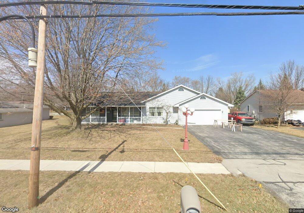 1232 E Sandusky St, Findlay, OH 45840 - photo 1