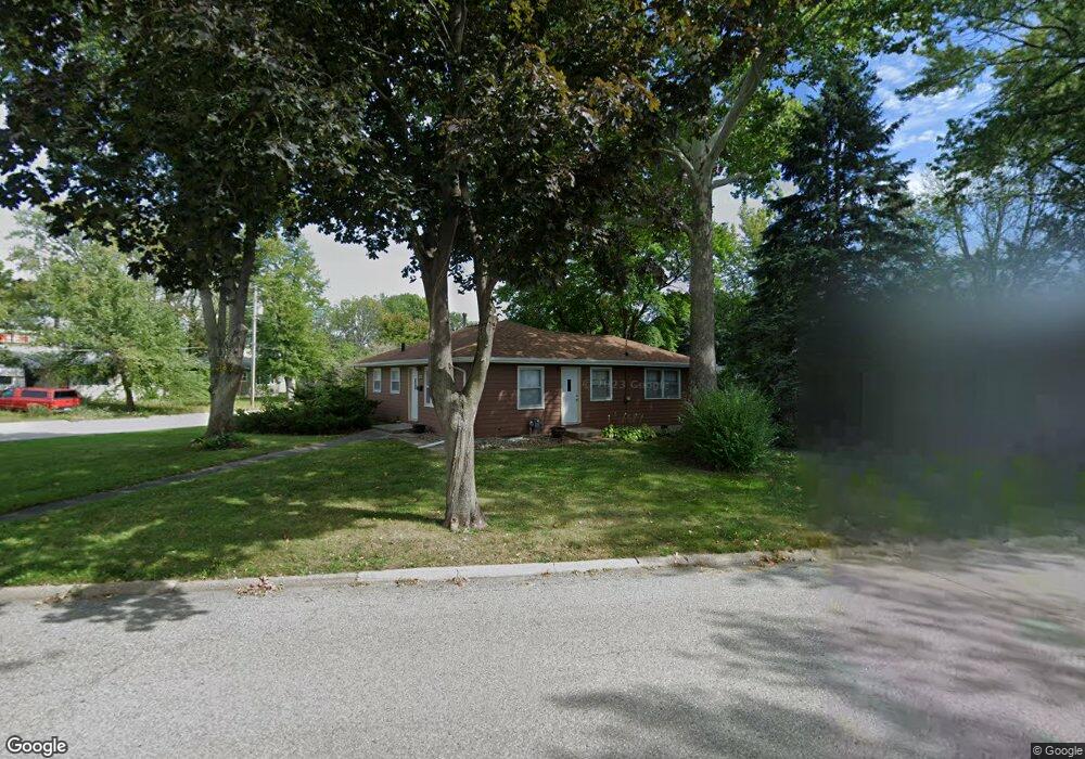 1001 Sheerer Ave, Waterloo, IA 50701 - photo 1
