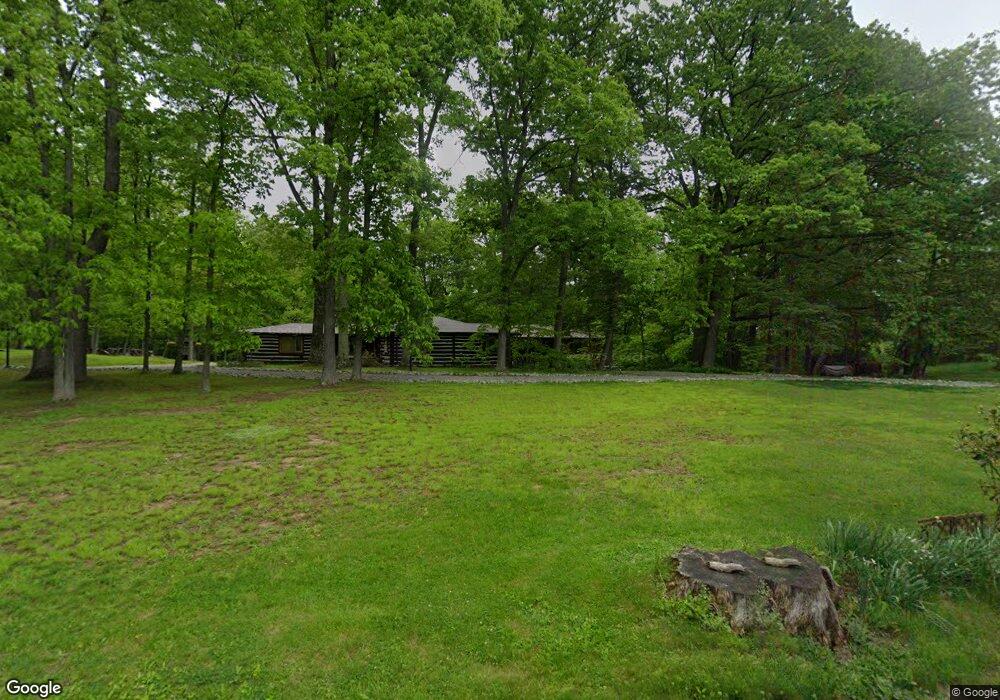 472 Sundust Rd, Eighty Four, PA 15330 - photo 1