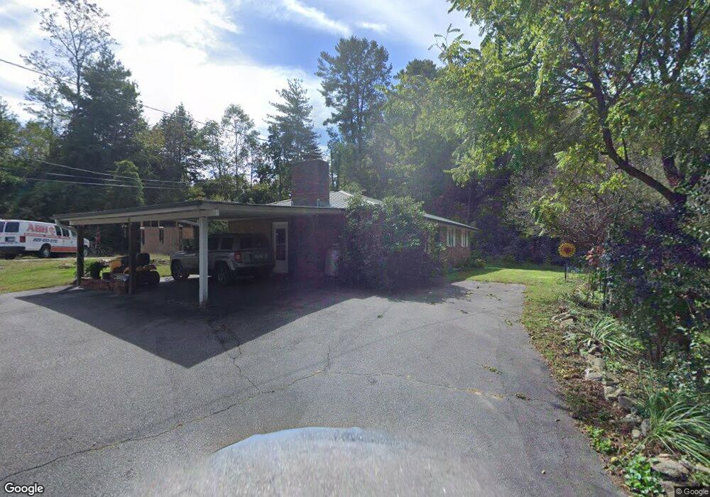 602 Waddell Dr, Hendersonville, NC 28792 - photo 1