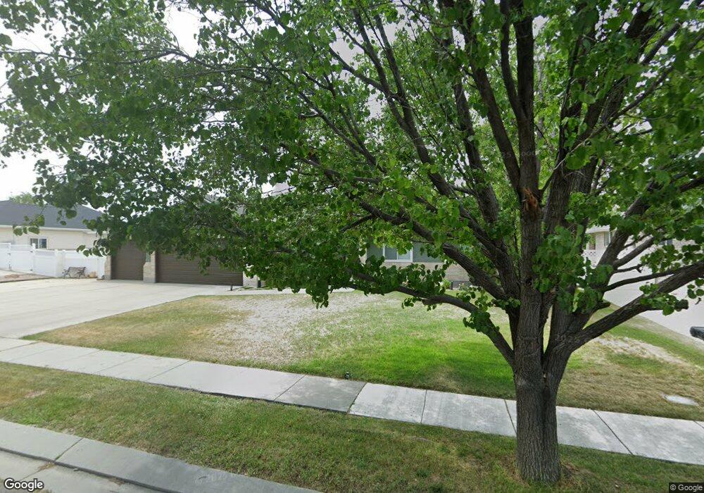 9598 Swallowtail Cir, South Jordan, UT 84095 - photo 1