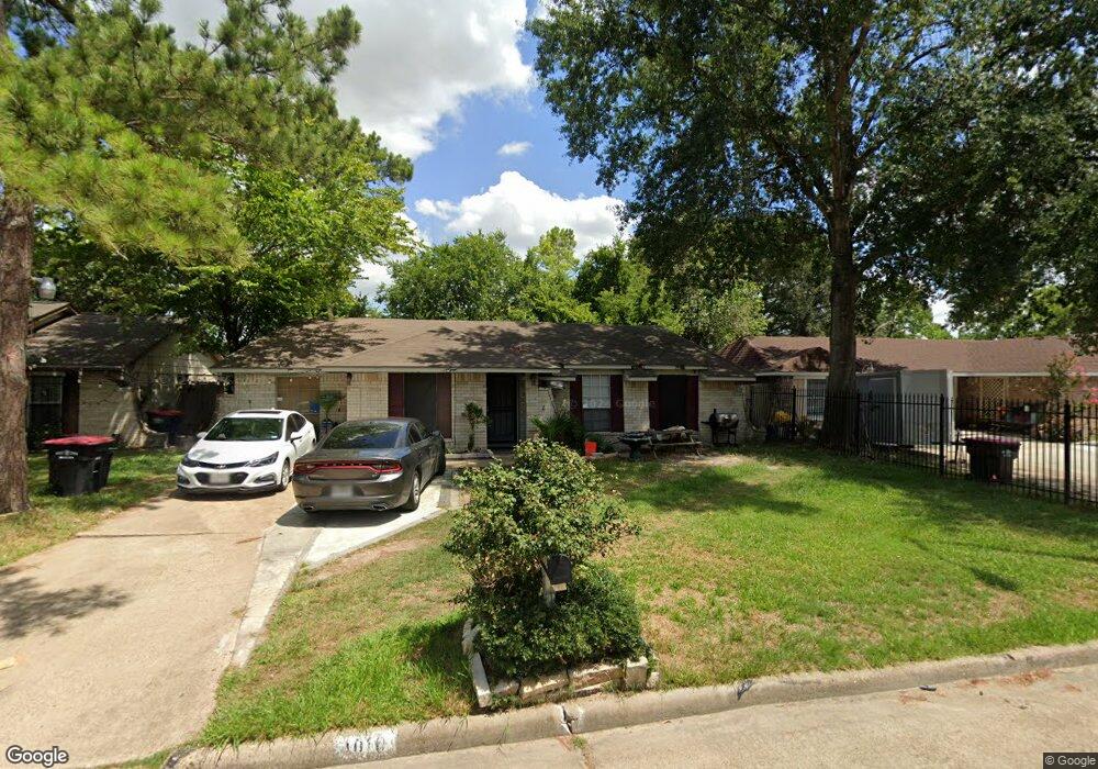 1010 Crestbrook Dr, Houston, TX 77038 - photo 1