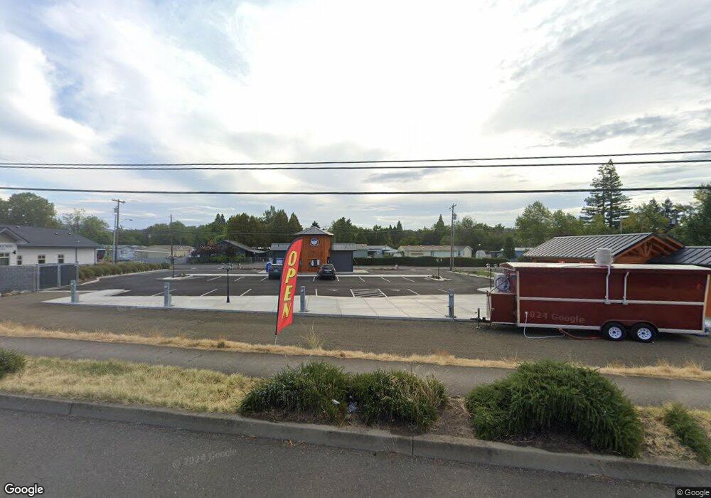 10810 Hwy 62, Eagle Point, OR 97524 - photo 1