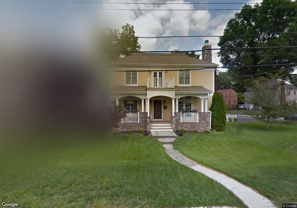 4601 Fairfield Dr, Bethesda, MD 20814 - photo 1