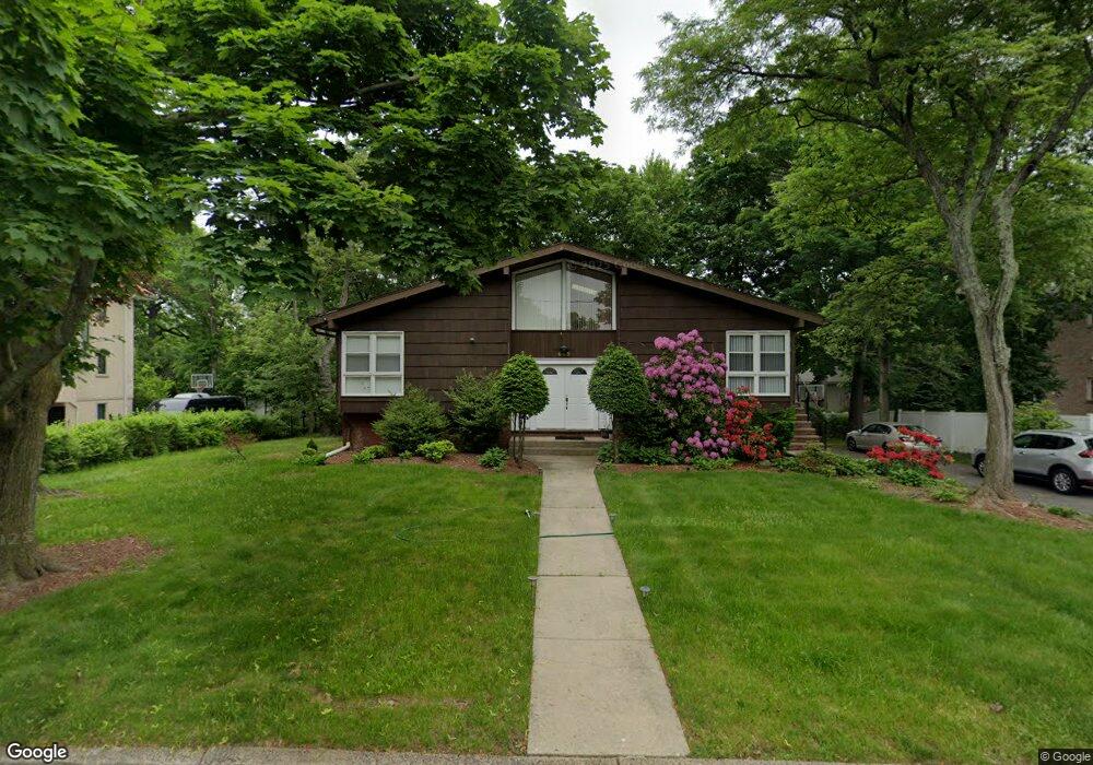 669 Summit St, Englewood Cliffs, NJ 07632 - photo 1