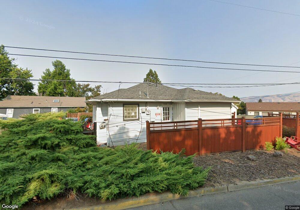 305 W 23rd St, the Dalles, OR 97058 - photo 1