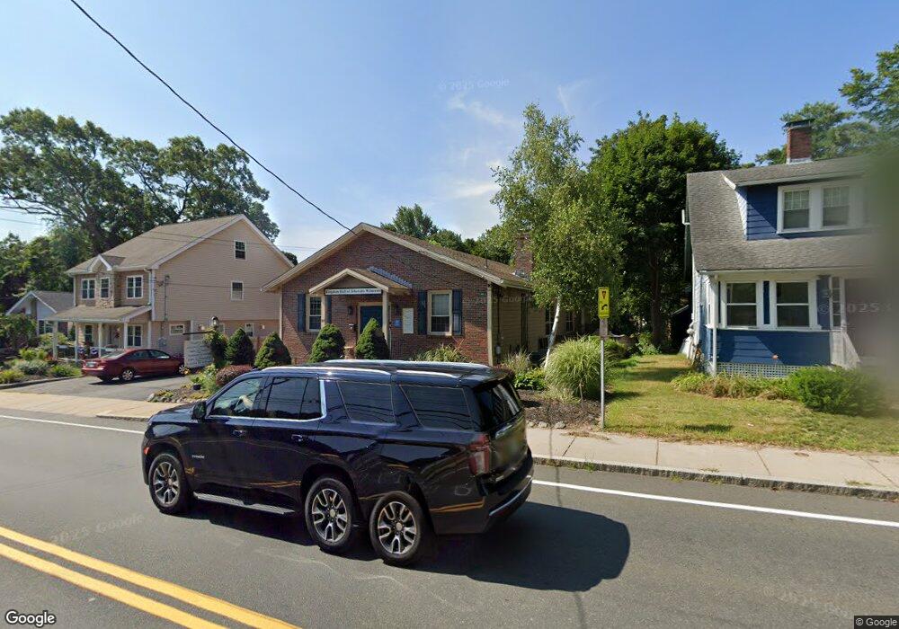 203 Franklin St unit 203, Stoneham, MA 02180 - photo 1