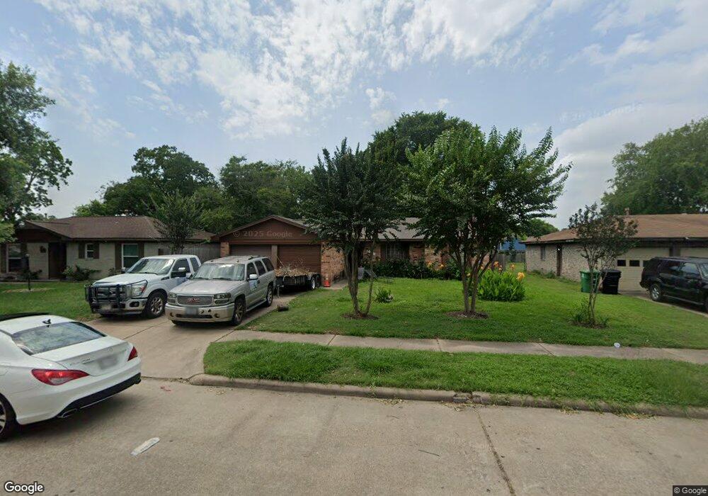 1310 Rainy River Dr, Houston, TX 77088 - photo 1