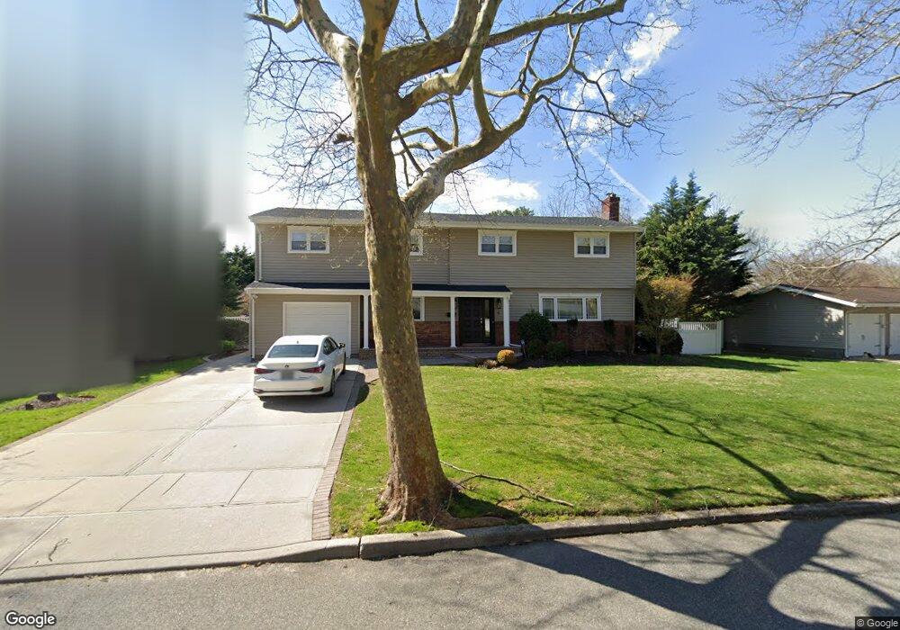 9 Cedar Crest Dr, Dix Hills, NY 11746 - photo 1