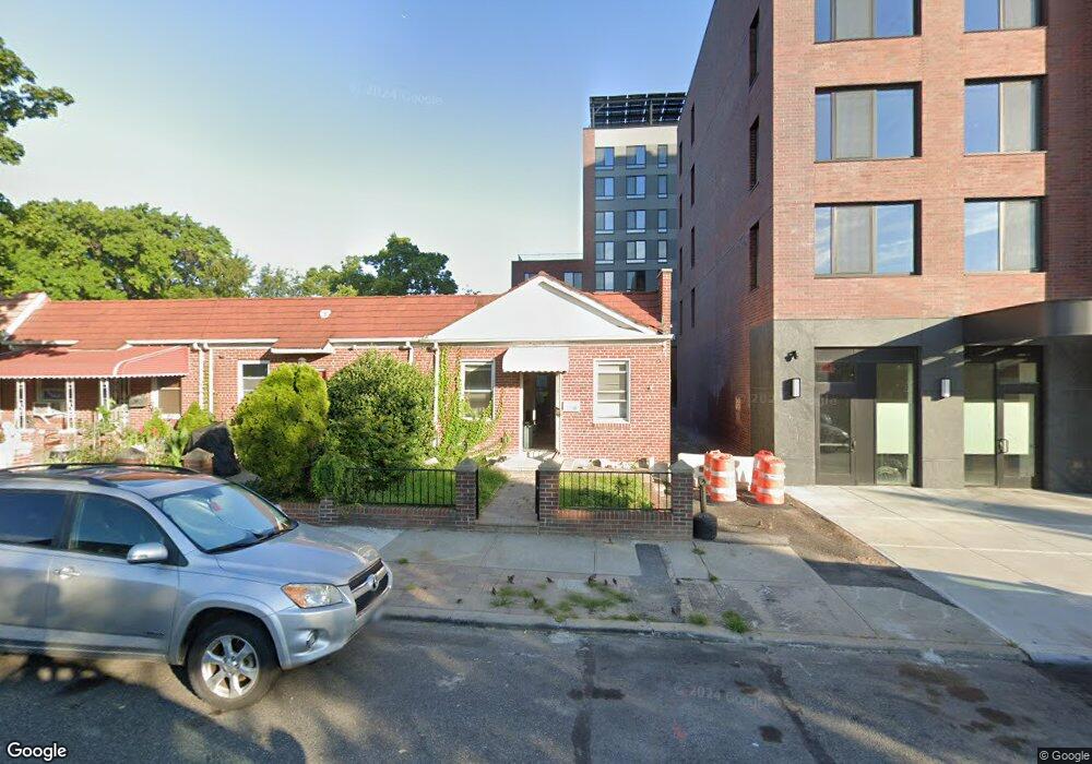 2266 46th St, Astoria, NY 11105 - photo 1