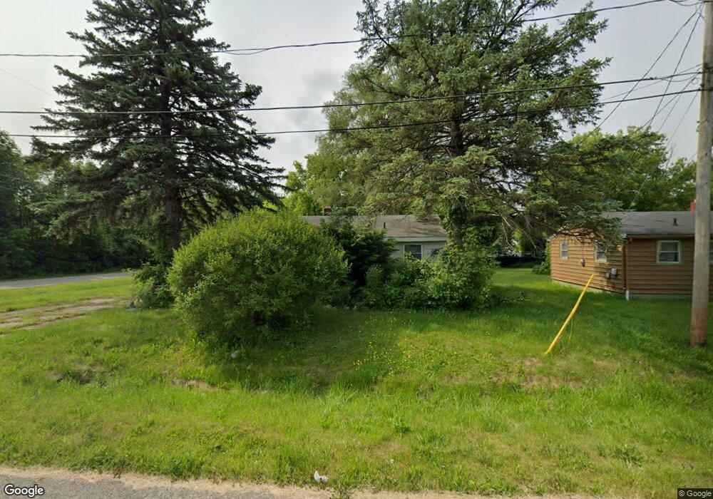 1326 E Yale Ave, Flint, MI 48505 - photo 1