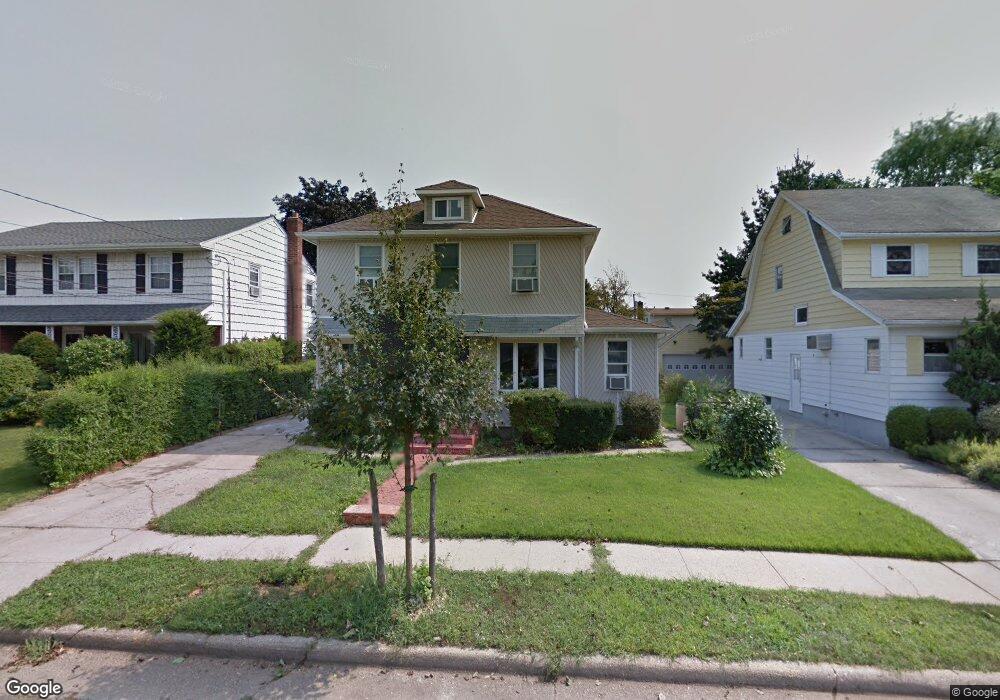 61 Fairfield Ave, Mineola, NY 11501 - photo 1