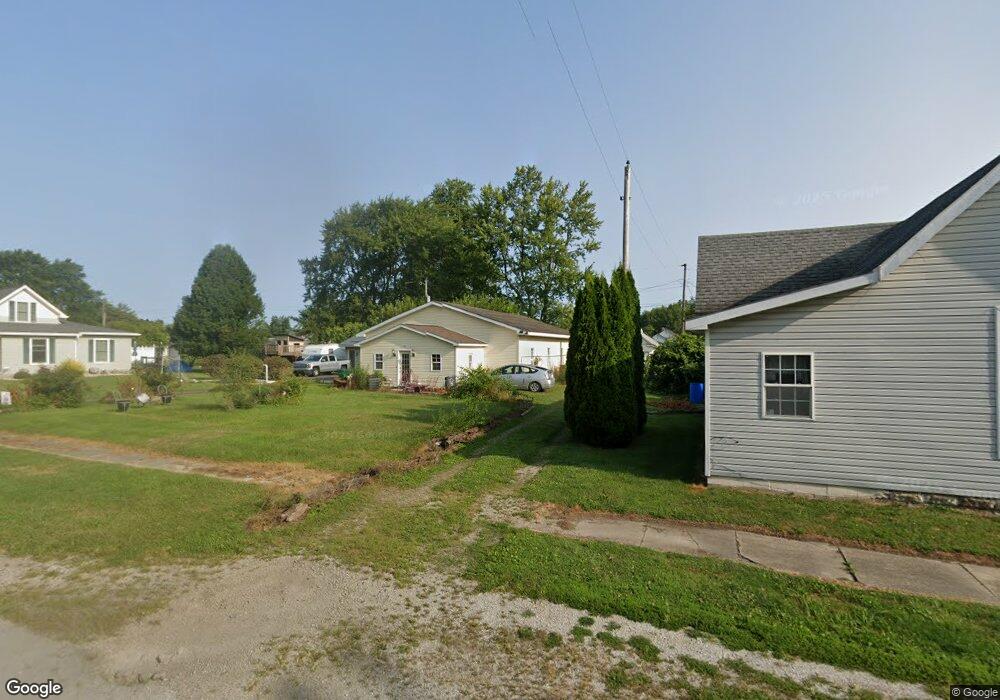 322 W Vine St, Sharpsville, IN 46068 - photo 1