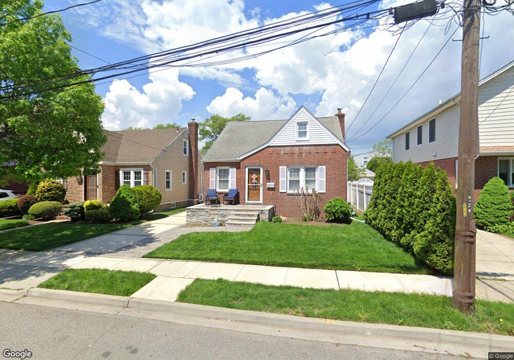 1118 Carukin St, Franklin Square, NY 11010 - photo 1