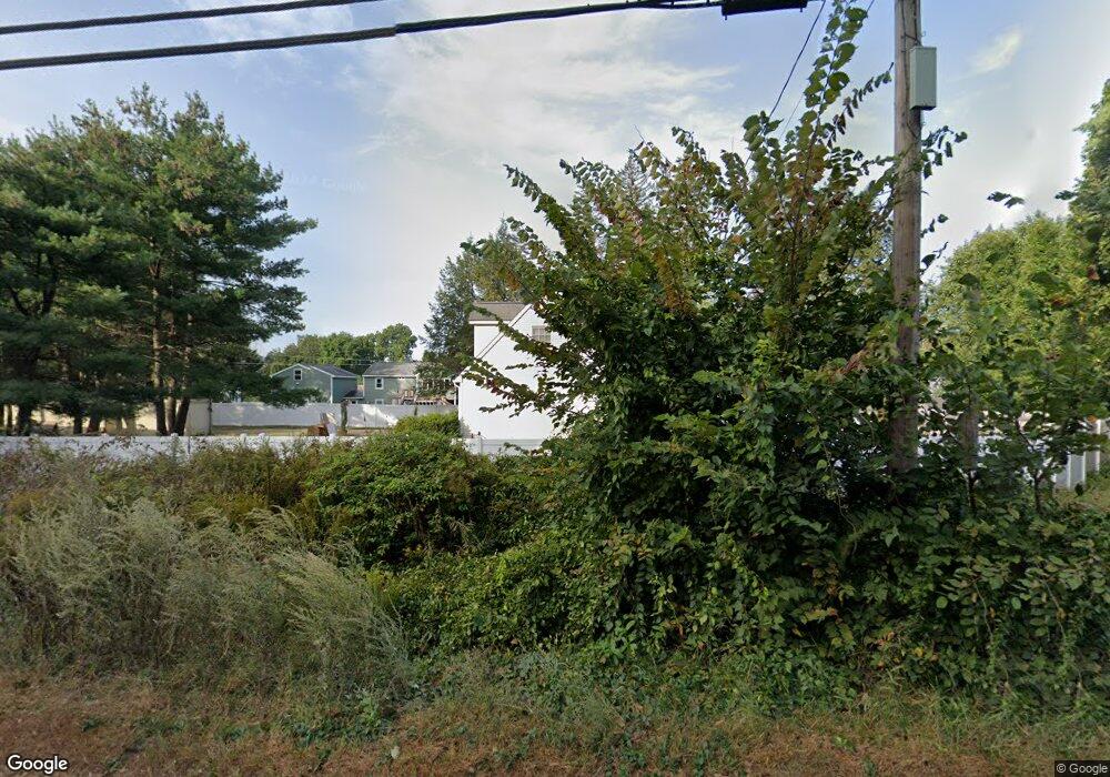 1608 Hooksett Rd, Hooksett, NH 03106 - photo 1