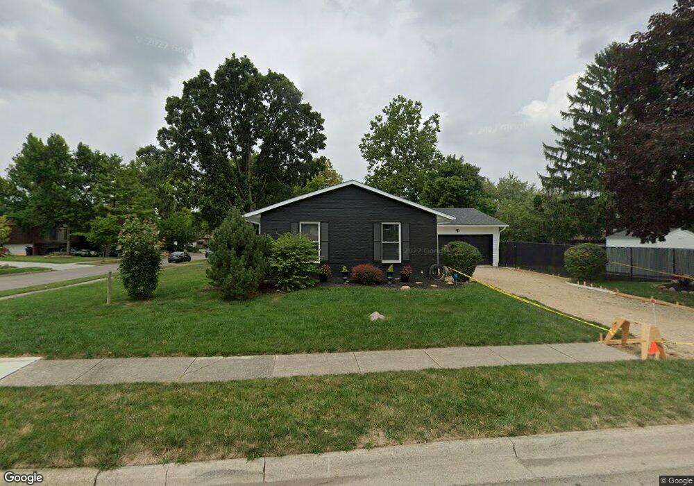 2182 Maplewood Dr, Columbus, OH 43229 - photo 1