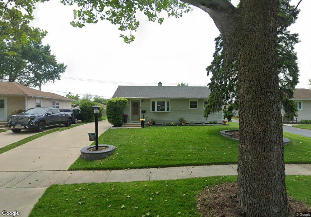 2901 Grouse Ln, Rolling Meadows, IL 60008 - photo 1