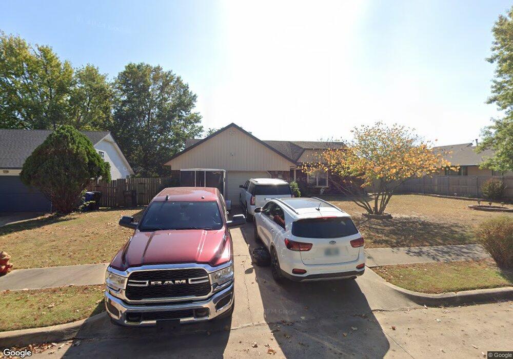 1213 W Honolulu St, Broken Arrow, OK 74012 - photo 1