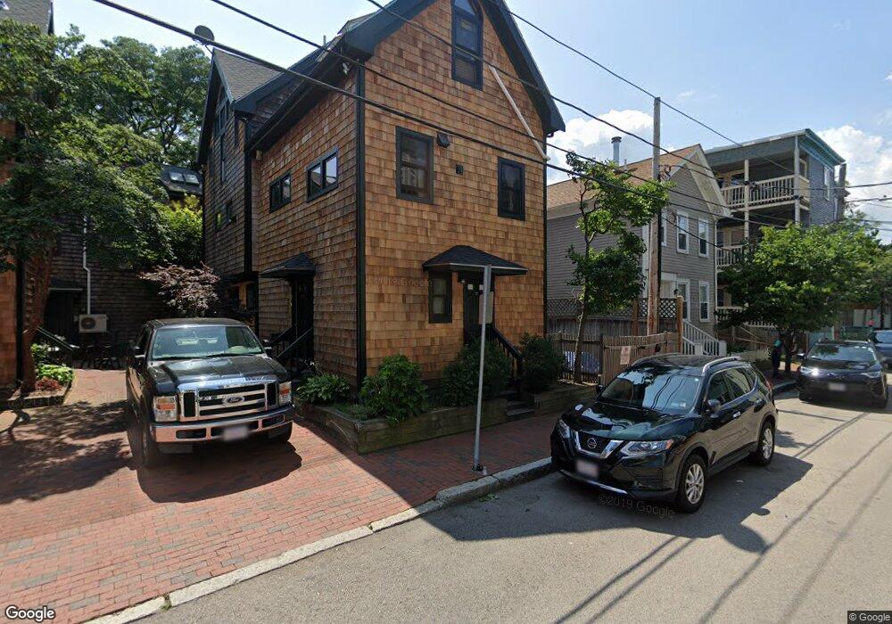 10A Gardner Rd unit 10A, Cambridge, MA 02139 - photo 1