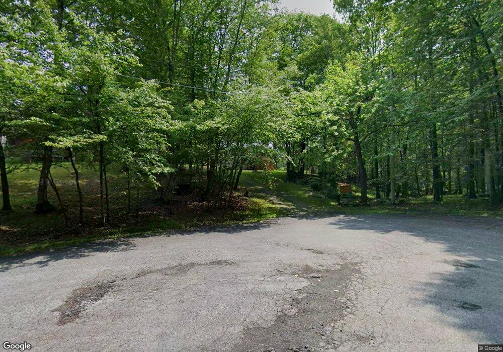 157 Rabbit Ct, Bushkill, PA 18324 - photo 1