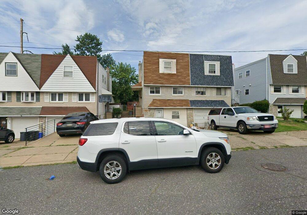 2724 Maxwell St, Philadelphia, PA 19136 - photo 1