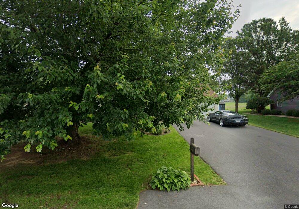 752 Franklin Square Dr, Chambersburg, PA 17201 - photo 1