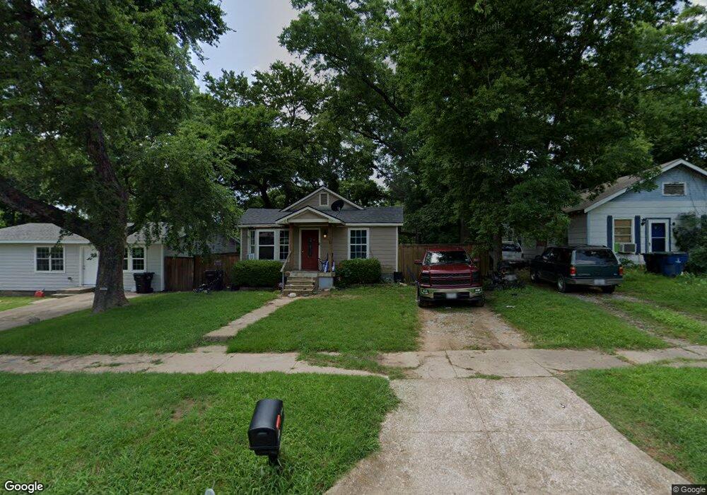 918 W Nelson St, Denison, TX 75020 - photo 1