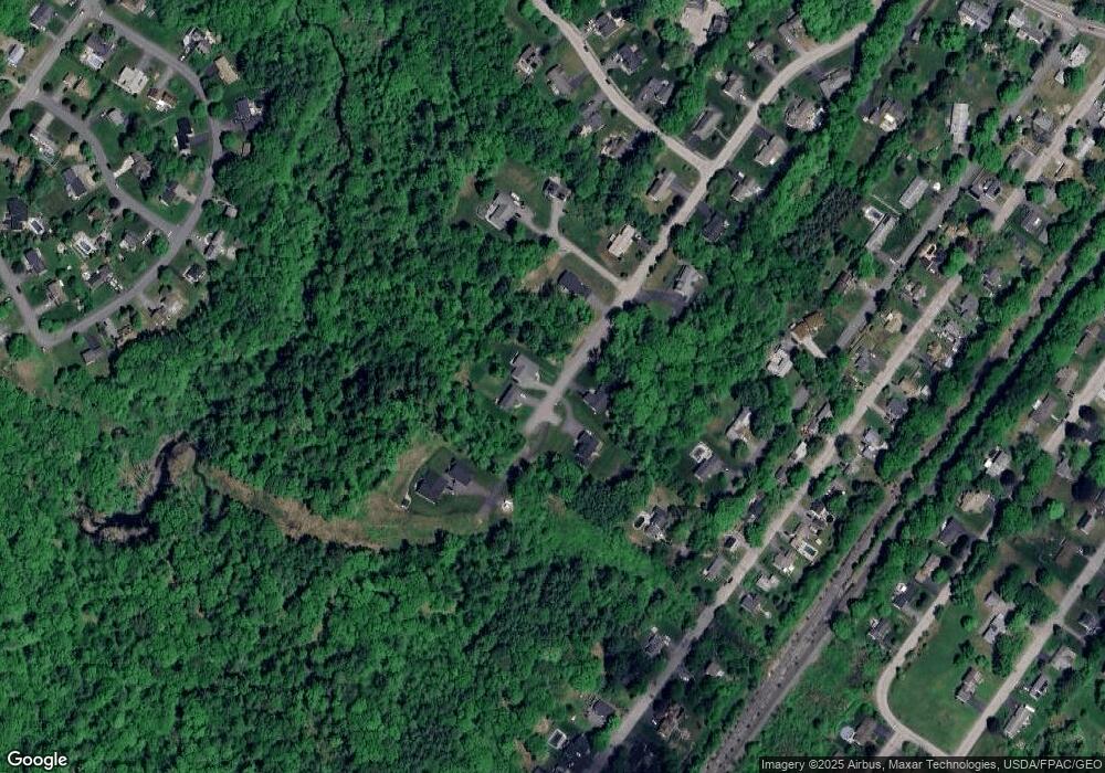 31 Mckenney Dr, Biddeford, ME 04005 - photo 1