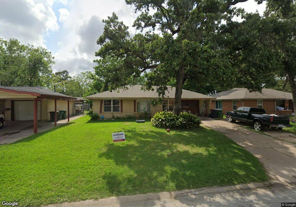 10201 Rockaway Dr, Houston, TX 77016 - photo 1