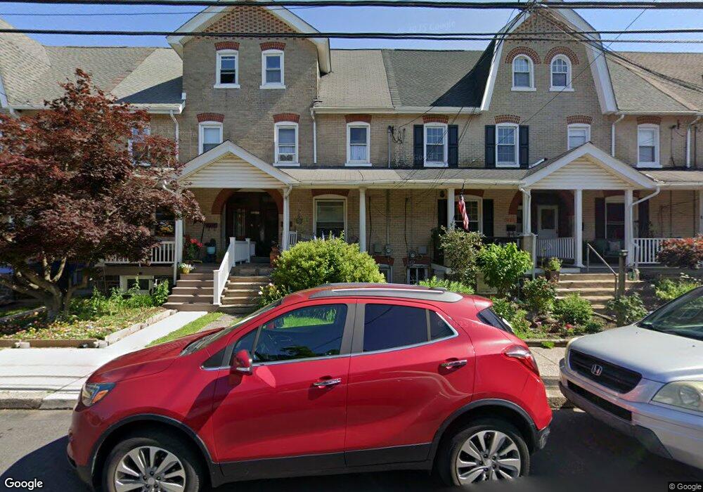 627 Juniper St, Quakertown, PA 18951 - photo 1