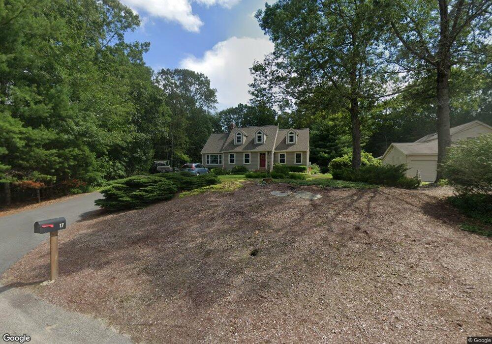 17 Oakledge Rd, Cumberland, RI 02864 - photo 1