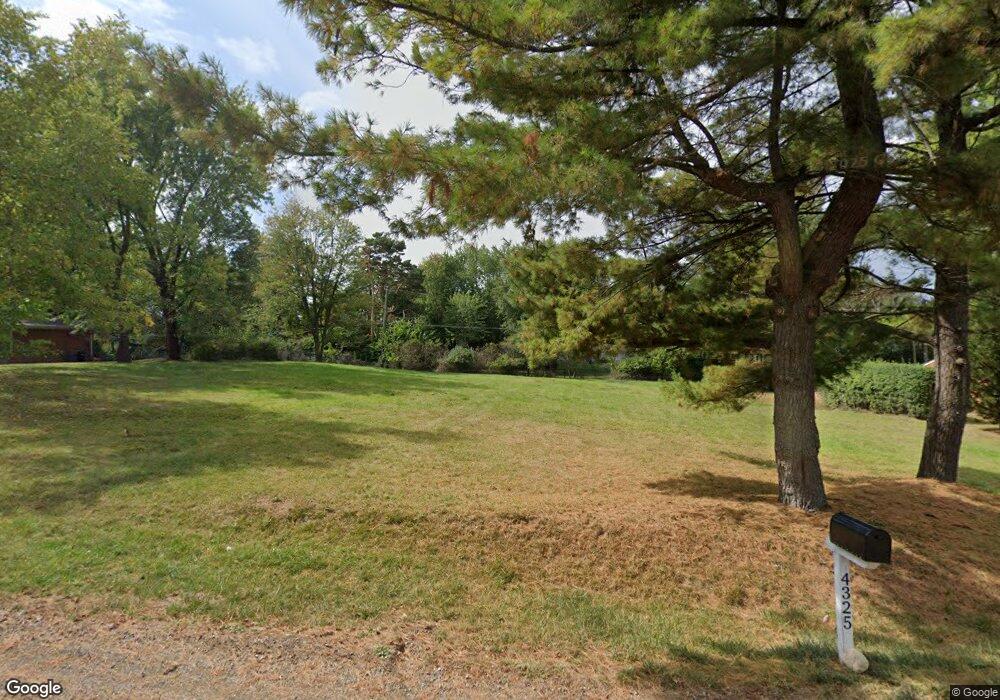 4324 Derry Rd, Bloomfield Hills, MI 48302 - photo 1