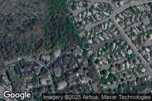 2409 Candlelight Ct, Helmetta, NJ 08828