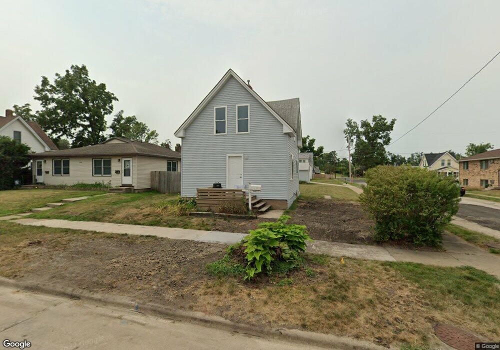 1802 L St SW, Cedar Rapids, IA 52404 - photo 1
