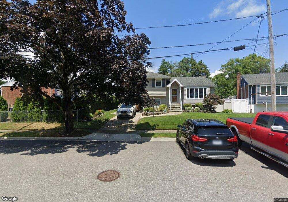 2877 Gerald Ct, North Bellmore, NY 11710 - photo 1