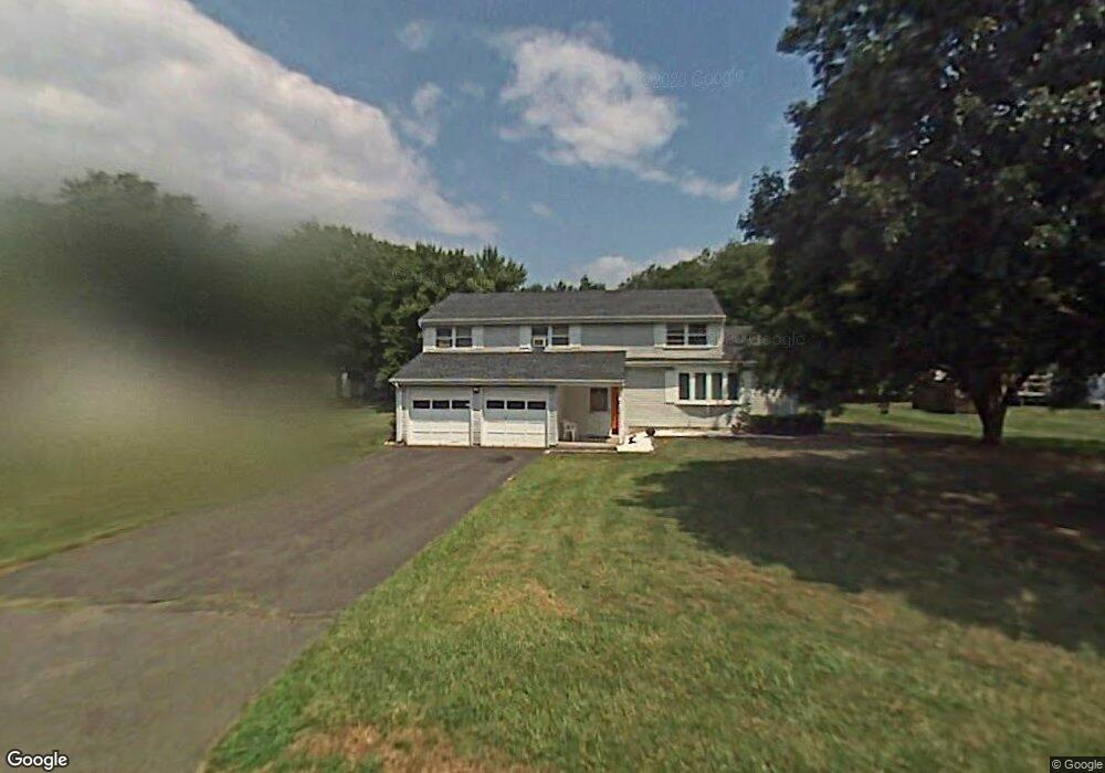 10 Tamarack Dr, Windsor, CT 06095 - photo 1