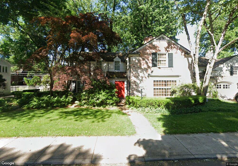 833 Park Ln, Grosse Pointe Park, MI 48230 - photo 1