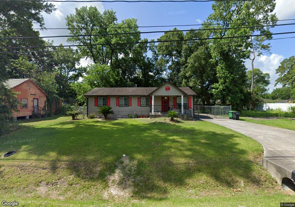 2405 Walcott Ln, Houston, TX 77088 - photo 1