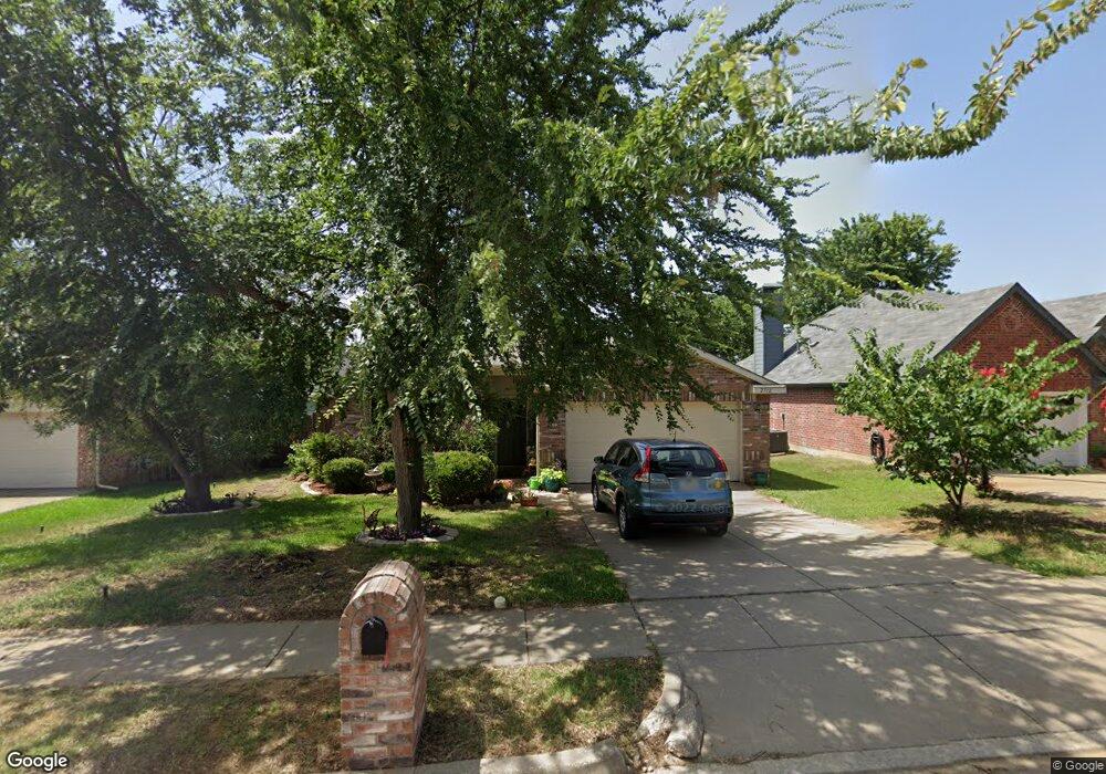 2712 Hilcroft Ave, Denton, TX 76210 - photo 1