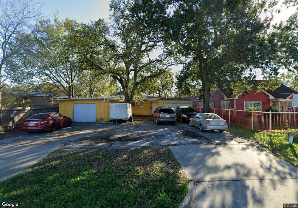 7366 Moline St unit 1, Houston, TX 77087 - photo 1