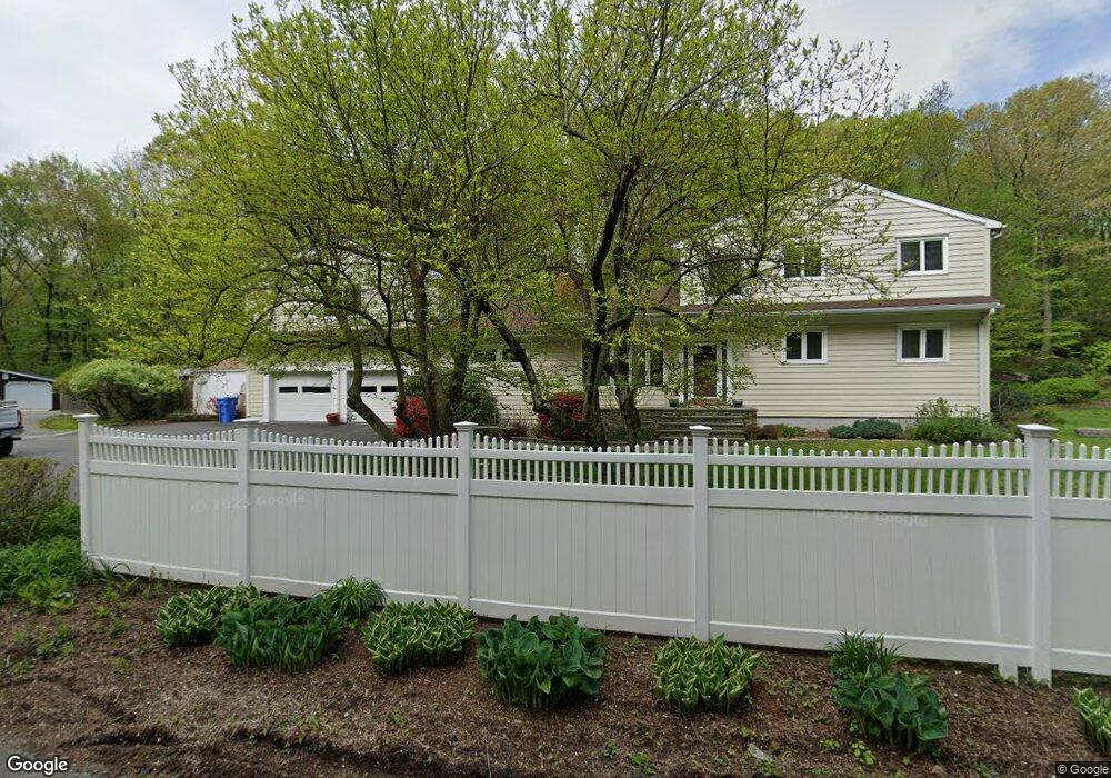 15A Moose Hill Rd, Shelton, CT 06484 - photo 1